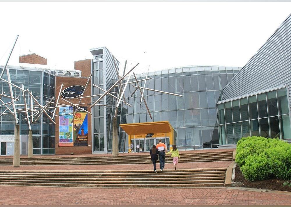 <p>- Rating: 4.5/5 (753 reviews)<br>- Address: 601 Light St. Baltimore, Maryland<br>- <a href="https://www.tripadvisor.com/Attraction_Review-g60811-d104309-Reviews-Maryland_Science_Center-Baltimore_Maryland.html">Read more on Tripadvisor</a></p>