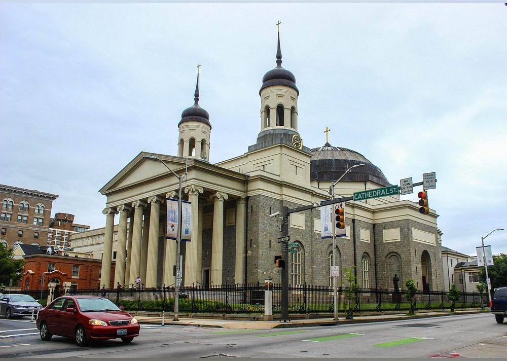 <p>- Rating: 4.5/5 (477 reviews)<br>- Address: 409 Cathedral St. Baltimore, Maryland<br>- <a href="https://www.tripadvisor.com/Attraction_Review-g60811-d144281-Reviews-Basilica_of_the_National_Shrine_of_the_Assumption_of_the_Blessed_Virgin_Mary-Baltim.html">Read more on Tripadvisor</a></p>