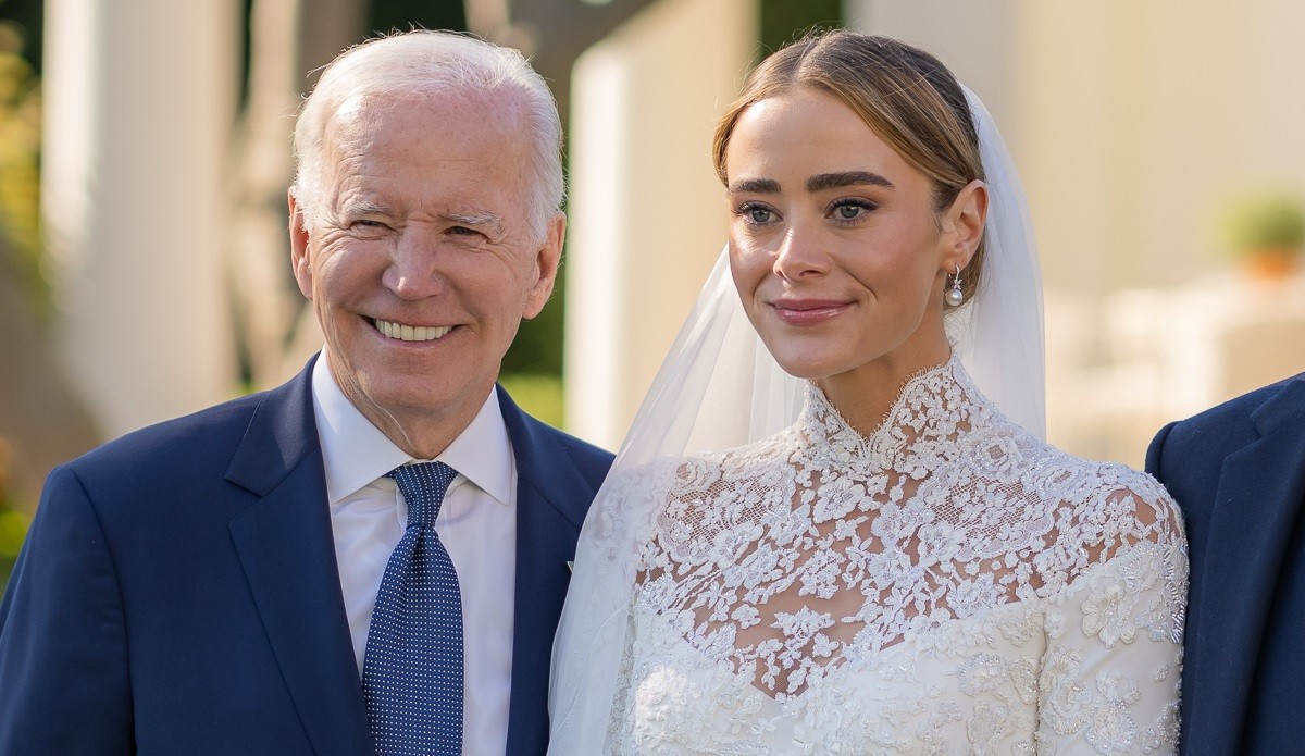 Hunter Biden's Daughter Slams Jake Tapper's Book of 