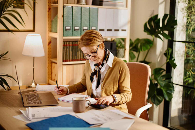 Fully using the £20k ISA allowance could make this much passive income