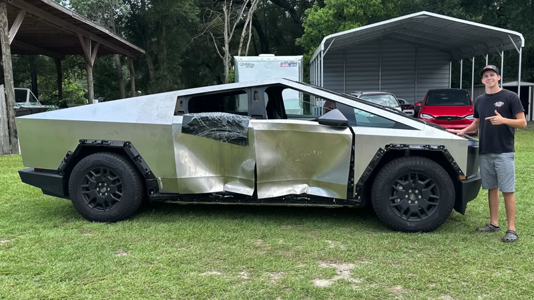 A photo of a crashed Tesla Cybertruck.