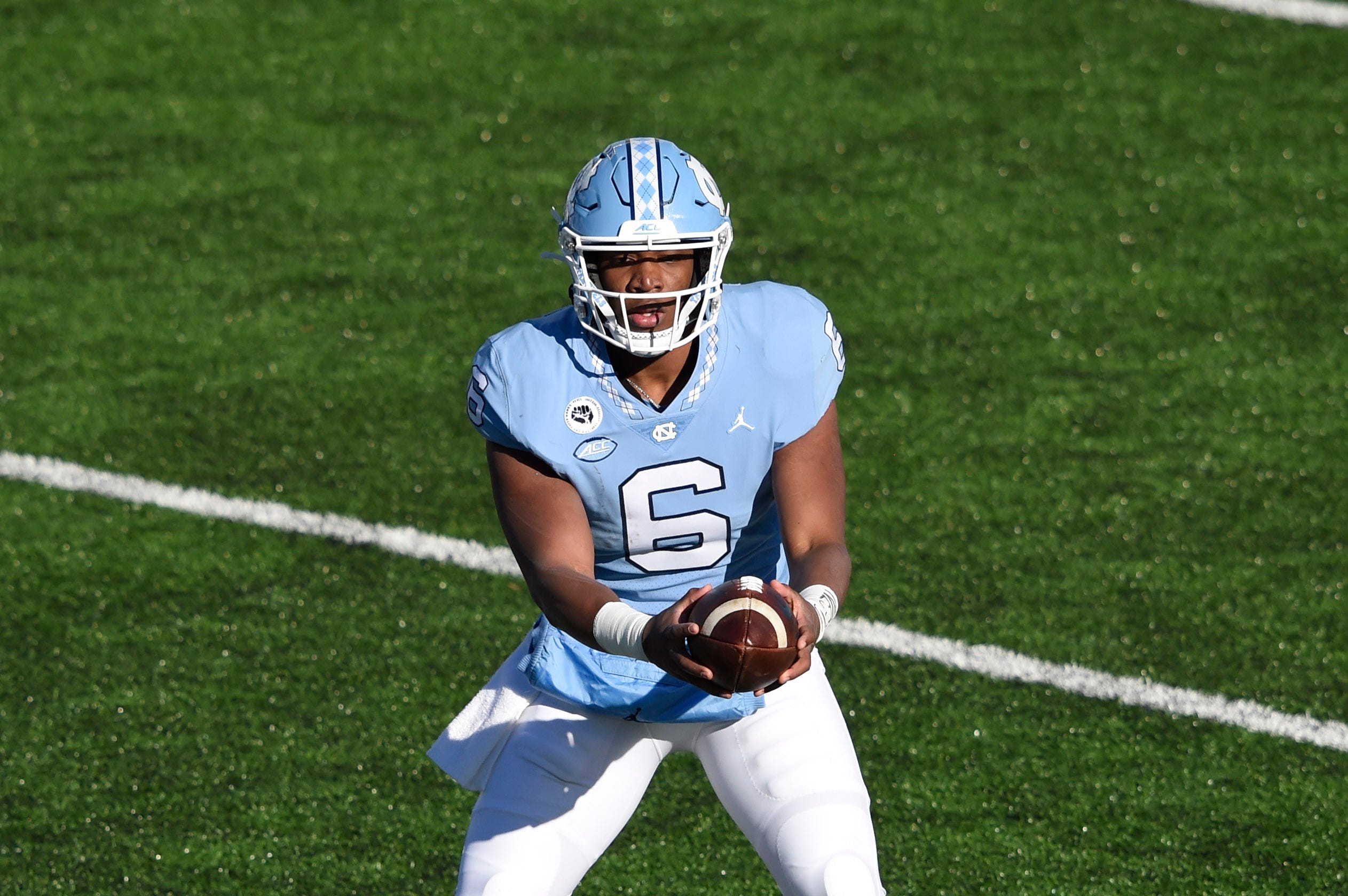 247Sports Bold Prediction For UNC Football Involves Quarterback Position