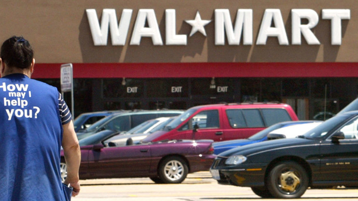 Walmart is selling a 110 area rug for 40, and shoppers call it the