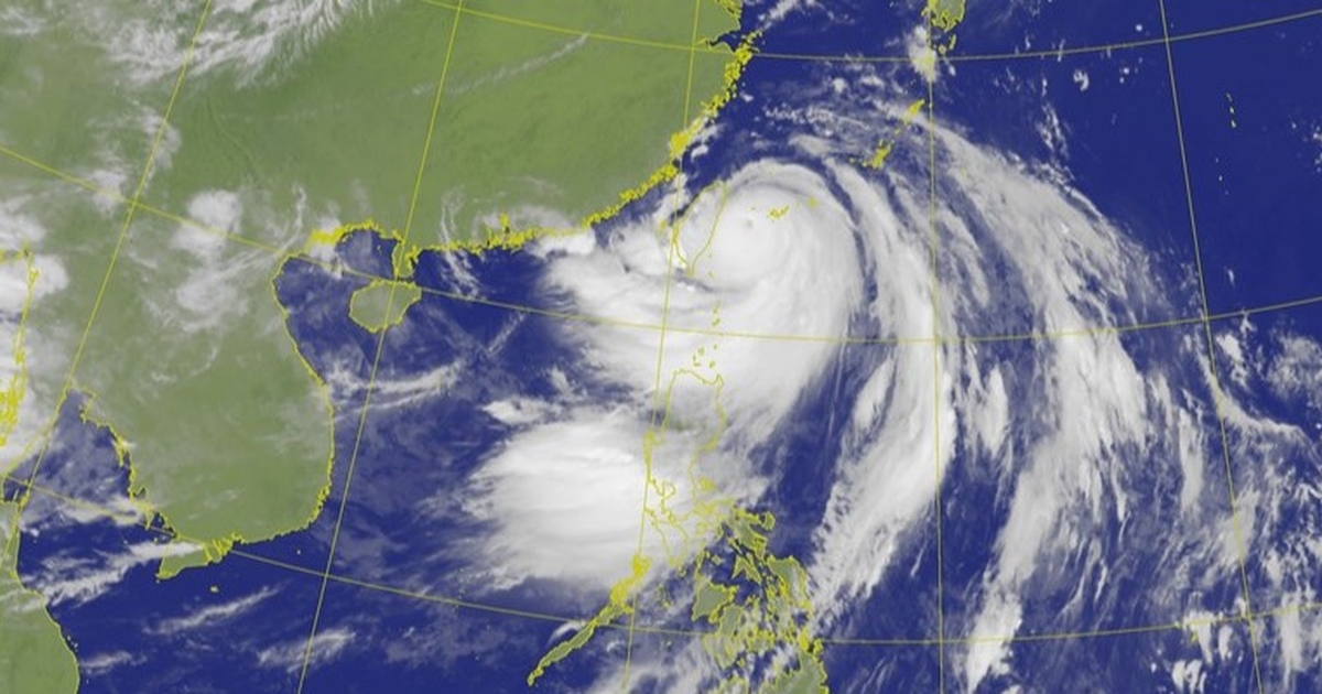 Freighter Sinks, Lives Lost As Typhoon Gaemi Hits Taiwan And Heads To China