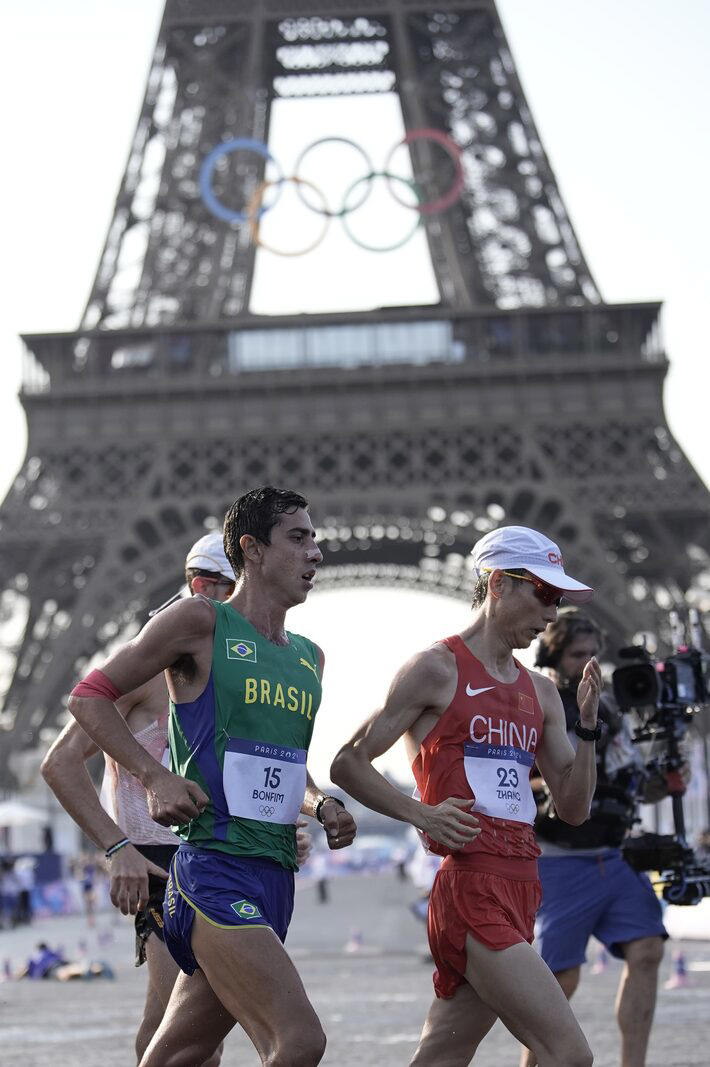 Caio Bonfim conquistou a prata em Paris. Foto: Alexandre Loureiro/COB