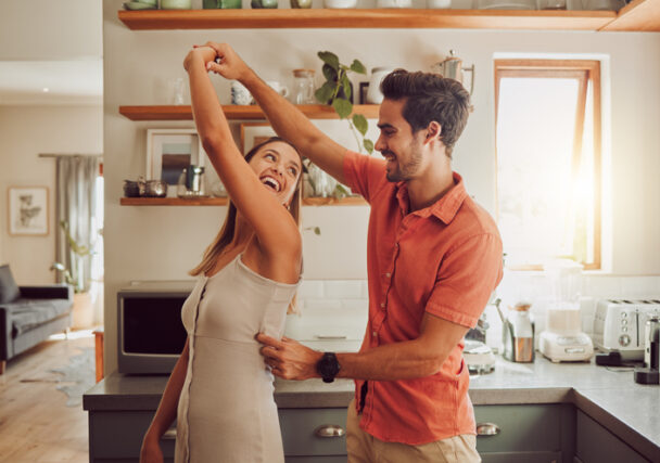 14 Things Parents Do That Embarrass Their Kids