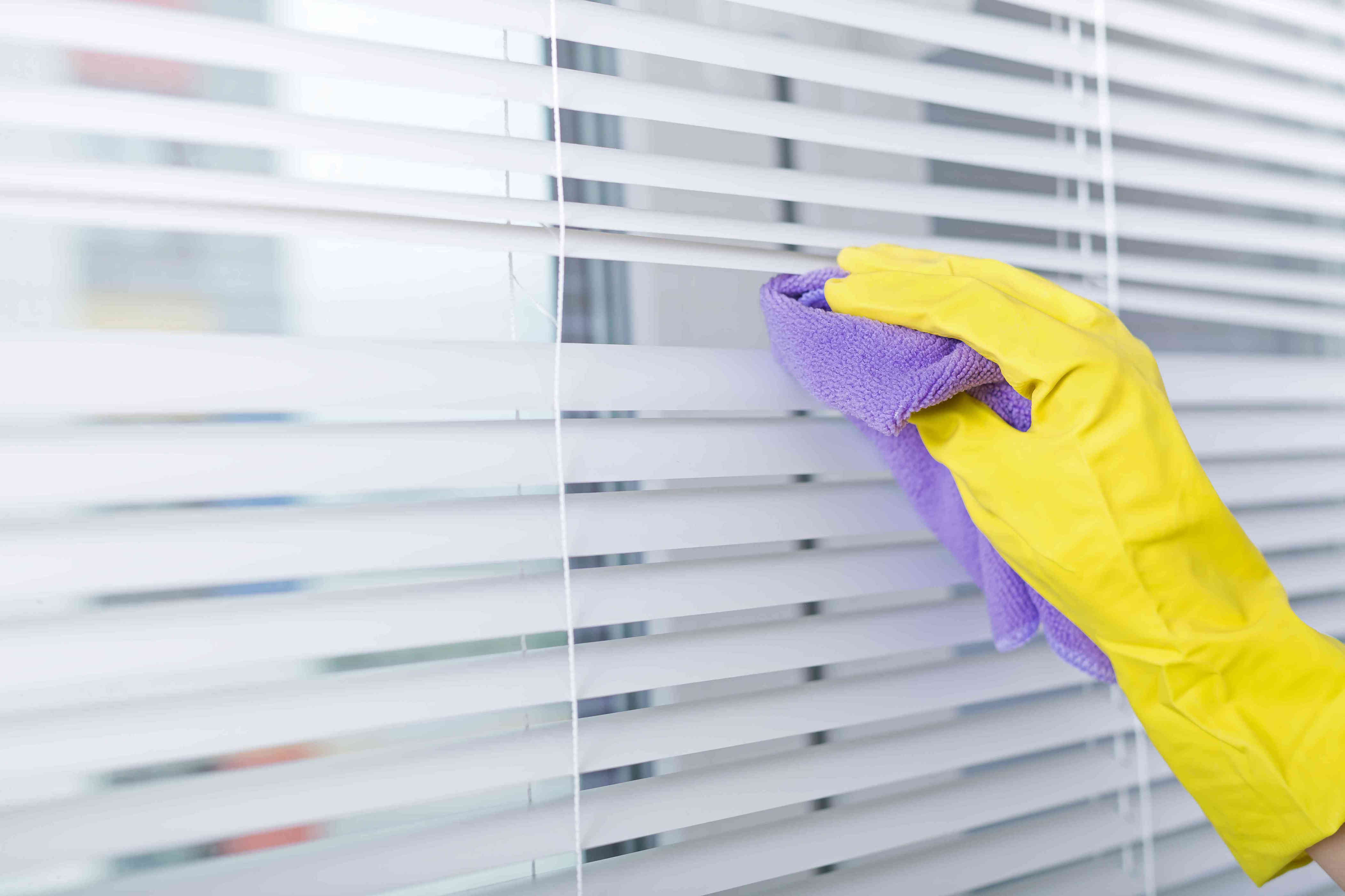 How to clean window blinds the right way, according to cleaning pros