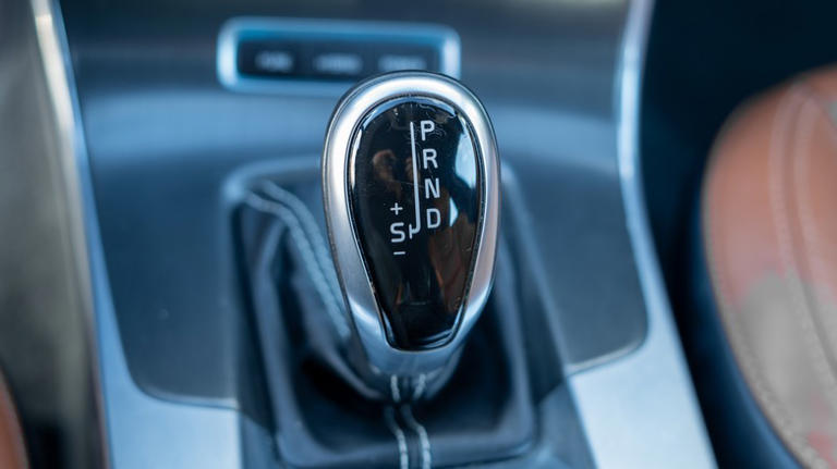 What Does The &lsquo;S&rsquo; Stand For On Your Car&rsquo;s Gear Shift And When 