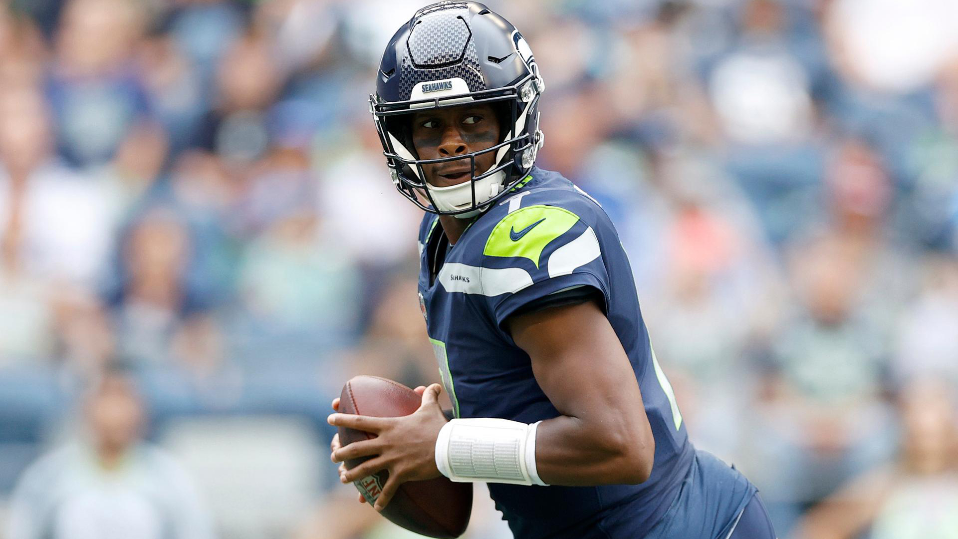 Seattle Seahawks Receive Geno Smith Injury Update After QB Undergoes Scan