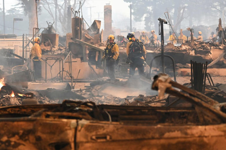 Eaton Fire in L.A. County now more than 10,000-acres; no containment