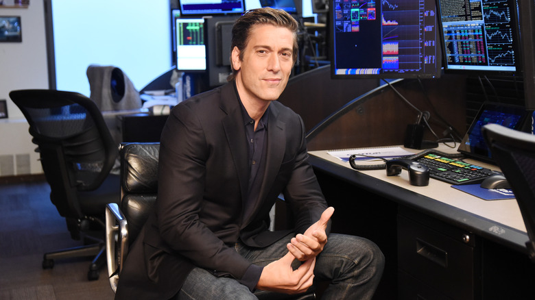 Sad Details That Have Come Out About ABC News' David Muir