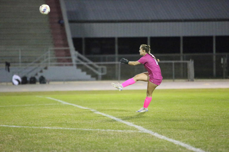 See the top 15 Pensacola area girls soccer players to watch for 2025-26 ...