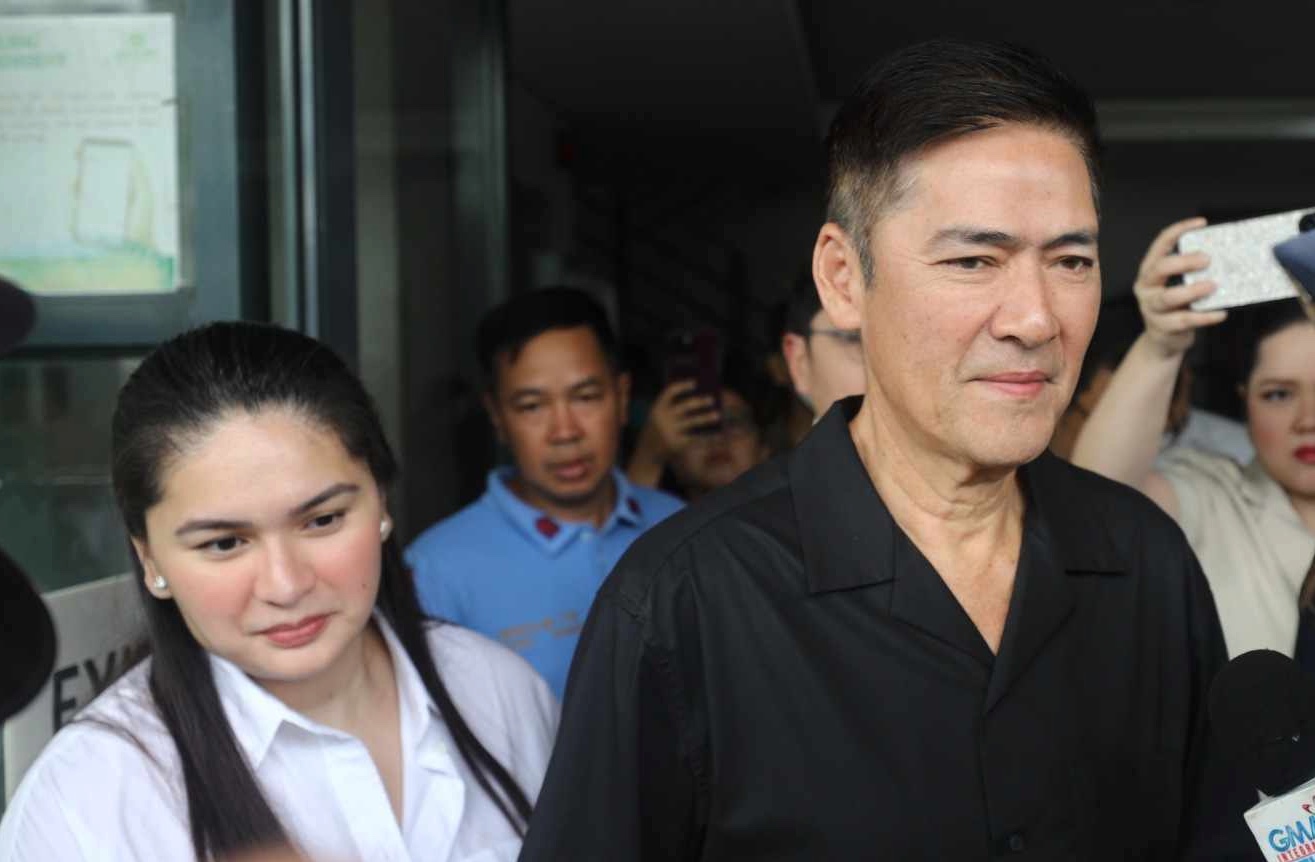 Vic Sotto files case against Darryl Yap over 'The Rapists of Pepsi Paloma'  film