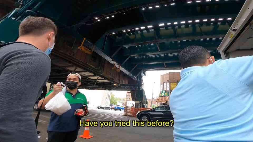 American Orders Food in Filipino Language, Locals SHOCKED 😂!