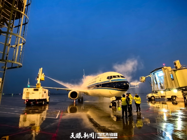航班正常率達(dá)100%！南航保障貴陽(yáng)機(jī)場(chǎng)千名旅客順暢“早飛”