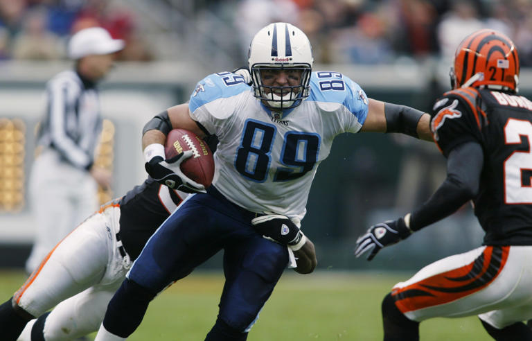 Frank Wycheck's family announces ex-Titan had Stage III CTE