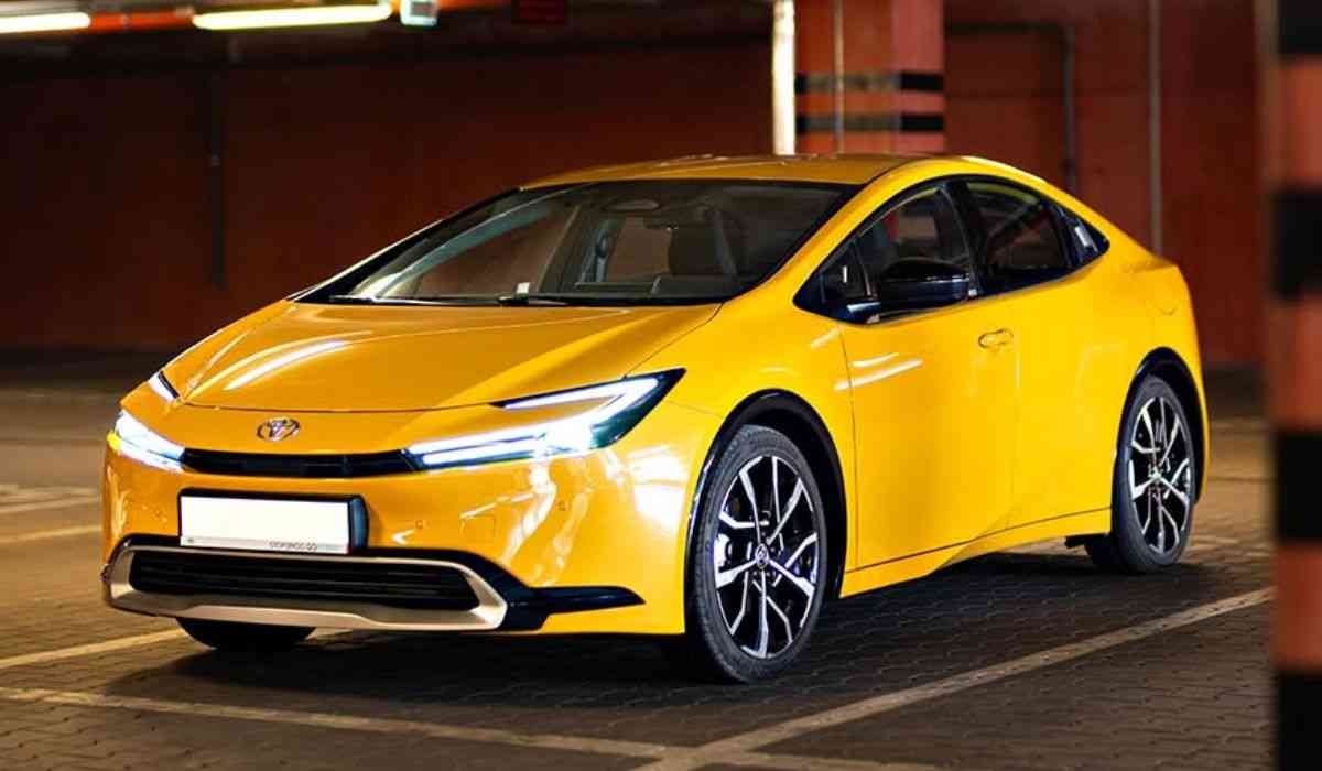 Toyota Prius 2025 arrive avec un nouveau modèle Nightshade et une augmentation de prix