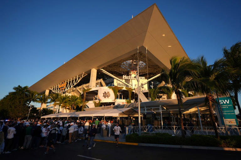 PHOTOS Penn State Nittany Lions in Miami for Orange Bowl
