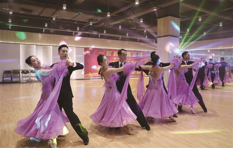 ���赸����������֮ҹ��