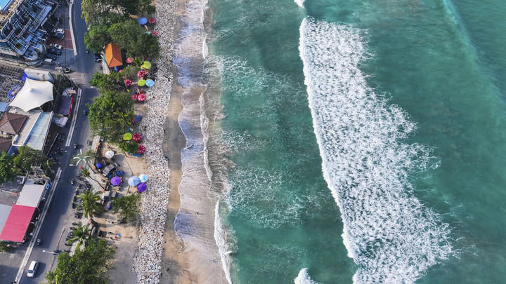 Pantai Kuta di Bali. Foto: Shutterstock