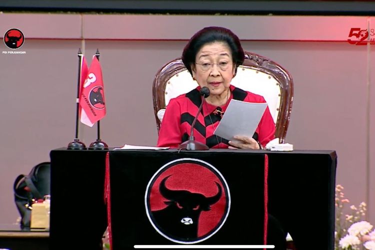 Ketua Umum PDI Perjuangan Megawati Soekarnoputri saat berpidato dalam HUT ke-52 PDI-P di Sekolah Partai, Jakarta Pusat, Jumat (10/1/2025).