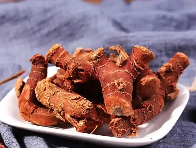 不管卤什么肉，只要放4克它，卤肉出锅肥而不腻，香浓入味