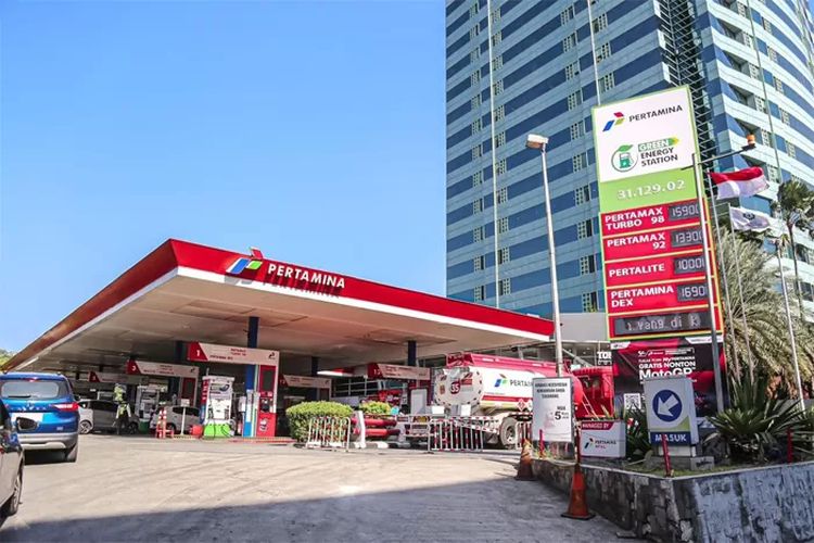 Harga BBM Pertamina 1 Januari 2026, Pertamax turun jadi Rp 12.350 per liter