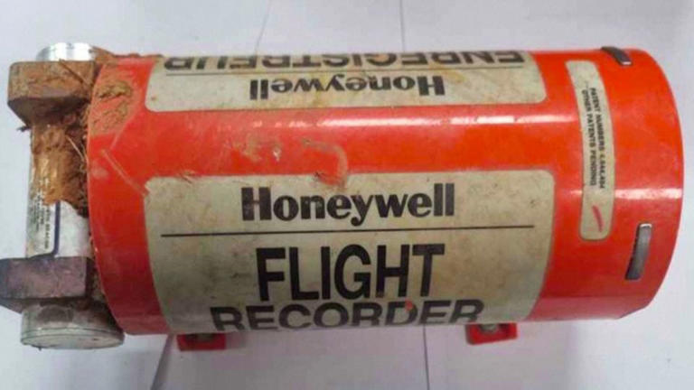 ‘Black boxes’ from crashed South Korean plane stopped recording about ...