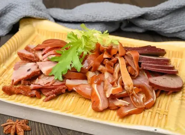 不管卤什么肉，只要放4克它，卤肉出锅肥而不腻，香浓入味