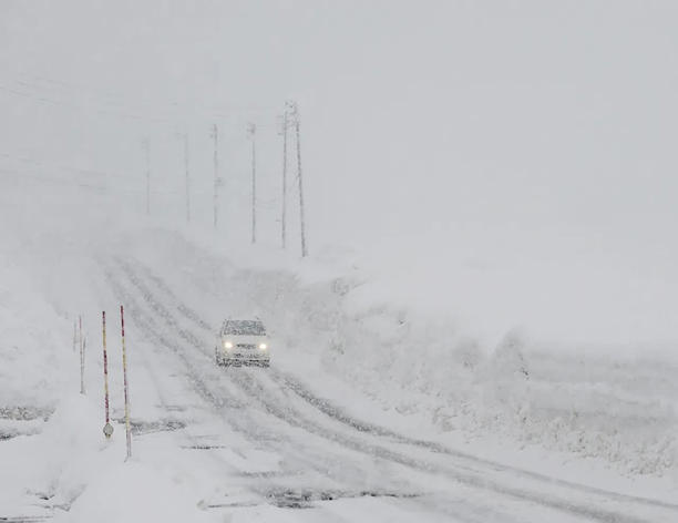 温暖化の影響で「雪爆弾」と呼ばれる豪雪が国内で続発する危険が