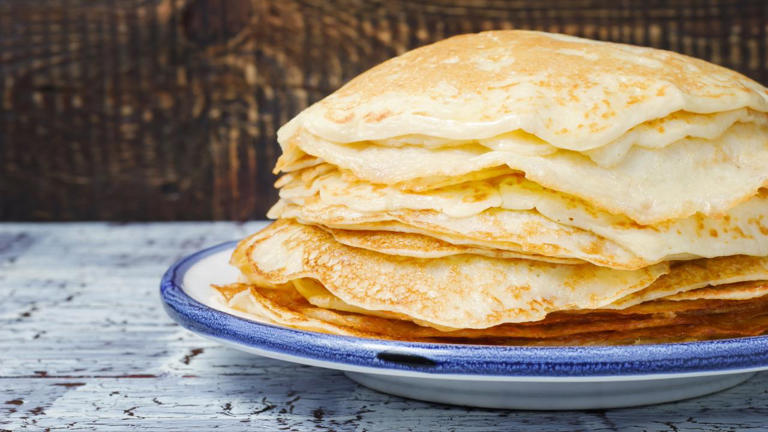 Seu almoço vai ficar pronto rapidinho com essa massa de panqueca fácil e deliciosa, combina com todos os recheios!