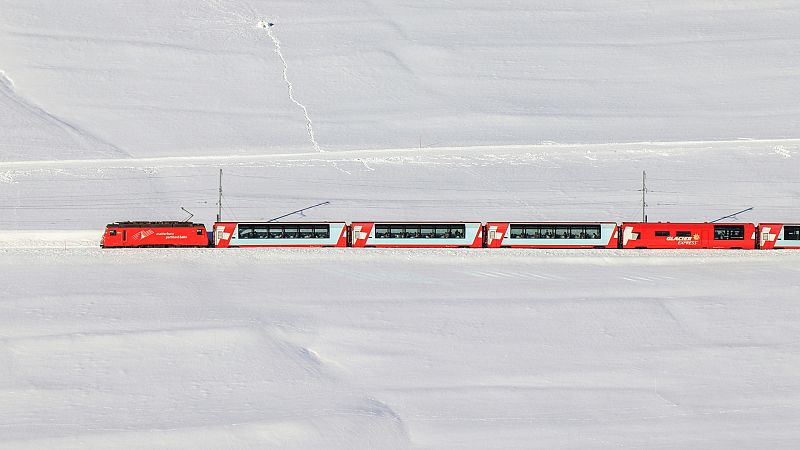 Swiss Alps to Rockies: Discover the World’s Most Spectacular Train Journeys Swiss Alps to Rockies: Discover the World’s Most Spectacular Train Journeys
