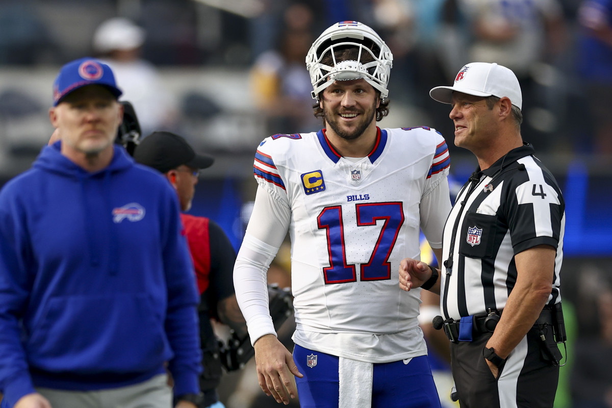 NFL Referee Had 3-Word Message For Josh Allen On Bench