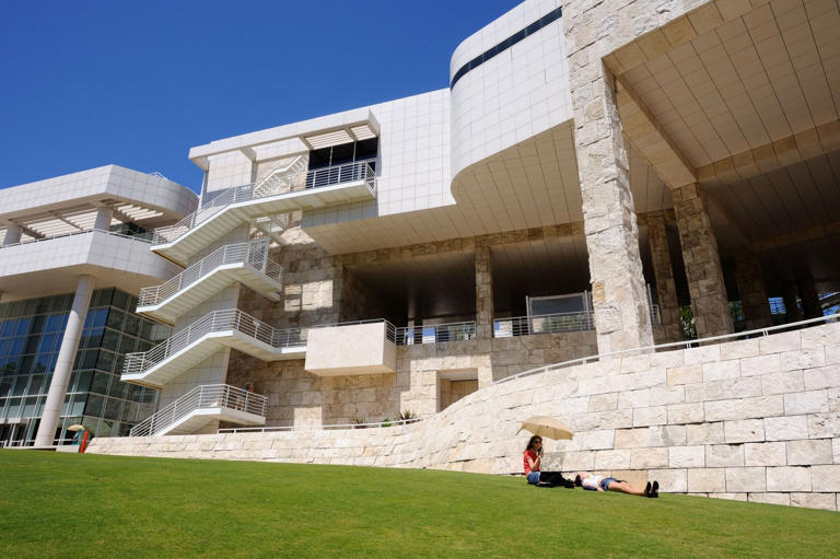 Who created the Getty Center? How Brentwood’s iconic building design ...