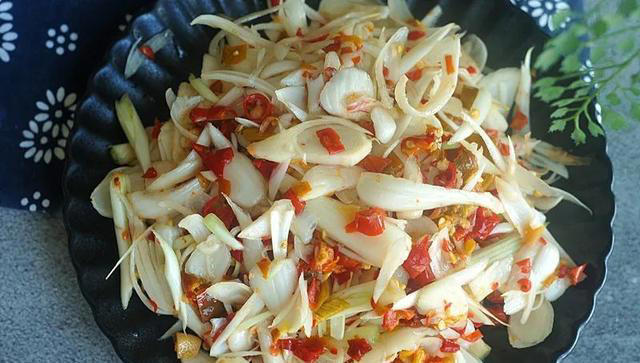 进入腊月，菜市场碰到它别手软！一次买10斤，拌一拌就能吃，爽脆开胃！