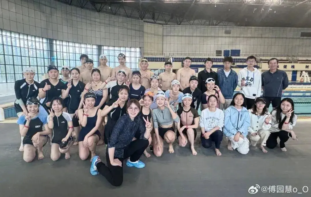 傅园慧正式入职浙大！最新发声