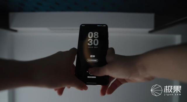 纯血鸿蒙微信来了！沉浸式体验鸿蒙的一天：真的能当主力机了？