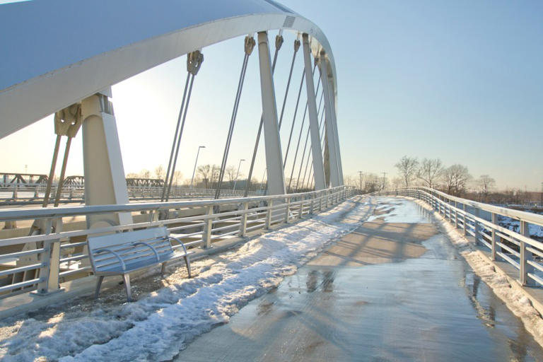 Frigid air sticking around in Central Ohio, how low the thermometer will go