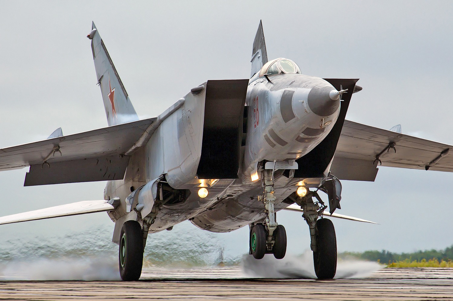 5: Mikoyan MiG-25 ‘Foxbat’ - Mach 3,2