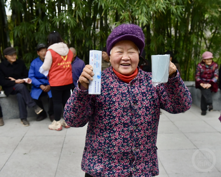 �����ϡ���270�� | ����������Ӱ������Ʒչ�����ƺ���Ʒ