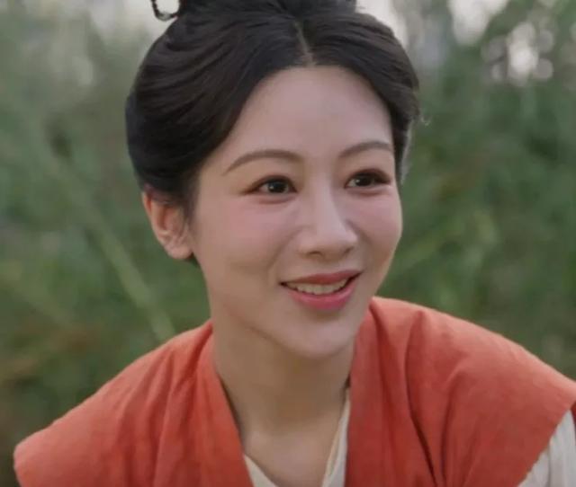 《国色芳华》集齐11位美女，但凡杨紫拉垮点，都压不住漂亮女配