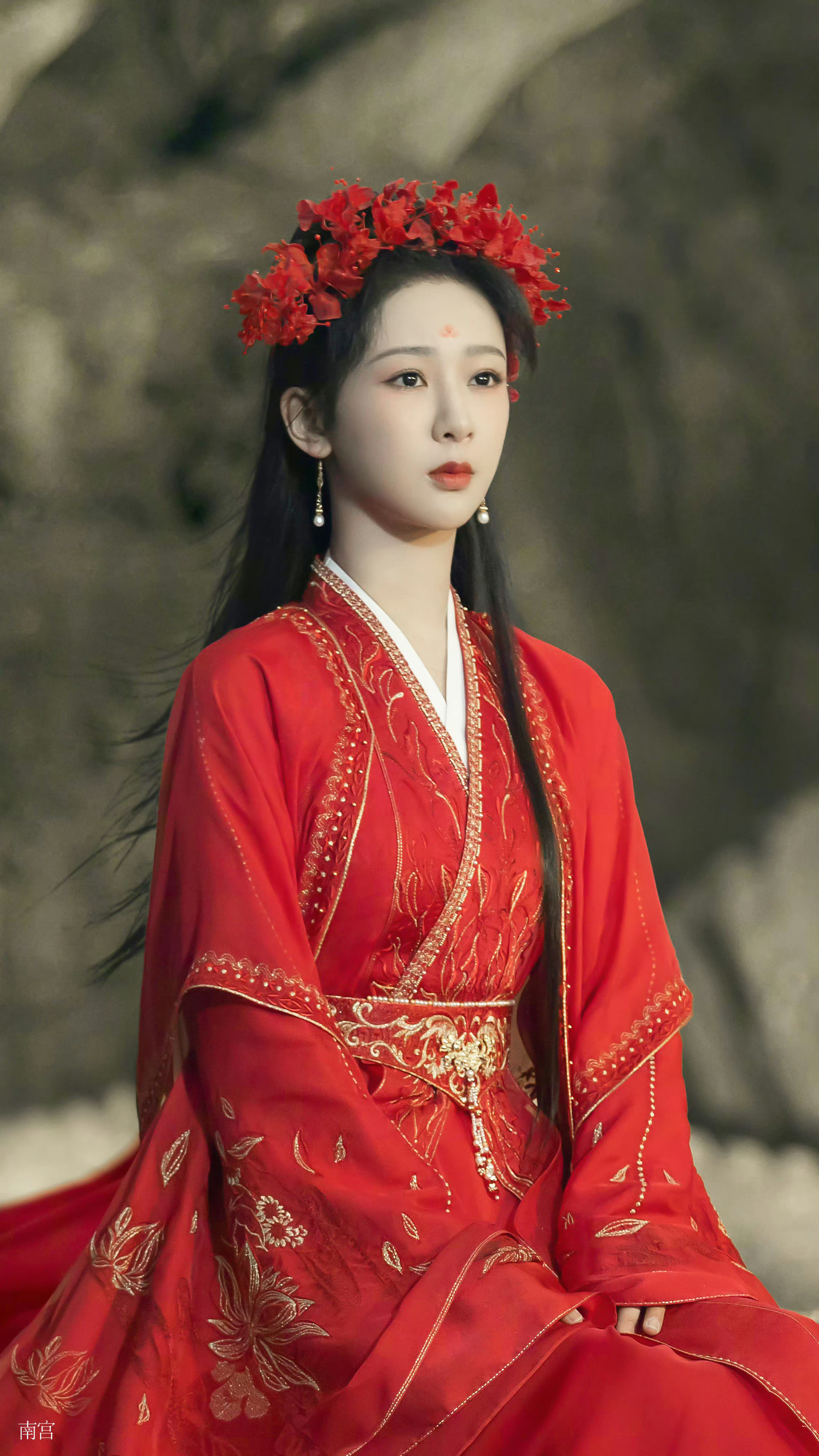 《国色芳华》集齐11位美女，但凡杨紫拉垮点，都压不住漂亮女配