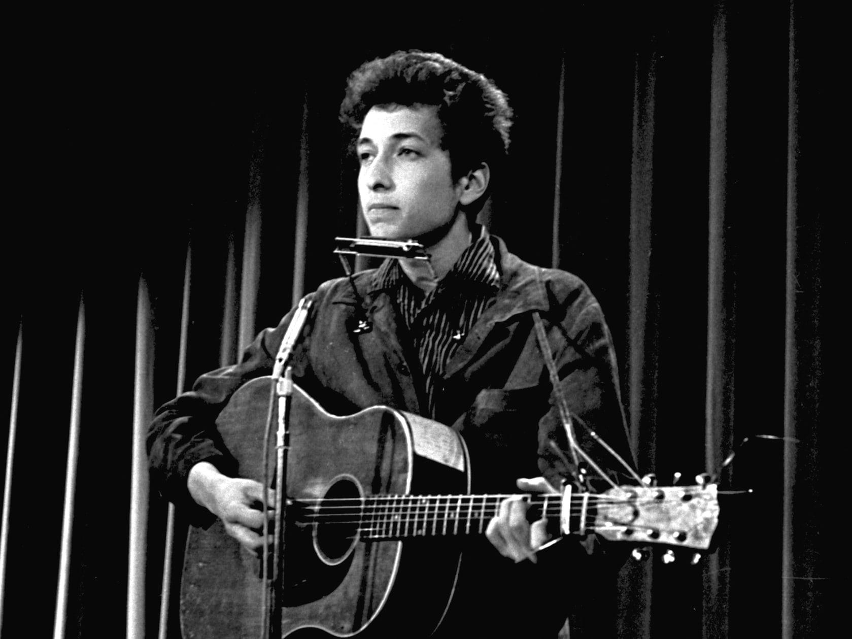 Bob Dylan's rise to fame and how he became a voice of a generation(02)