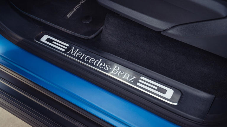 2025 Mercedes-Benz G-Class Electric First Test: Incompatible by Design?