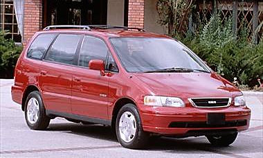 1998 Isuzu Oasis S