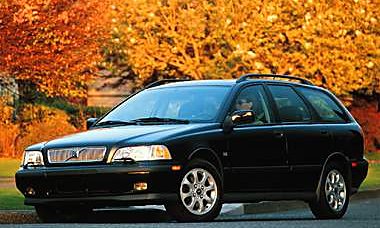 2000 Volvo V40 Base Wagon Automatic
