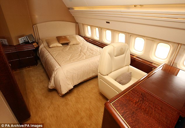 طائرة الوليد بن طلال