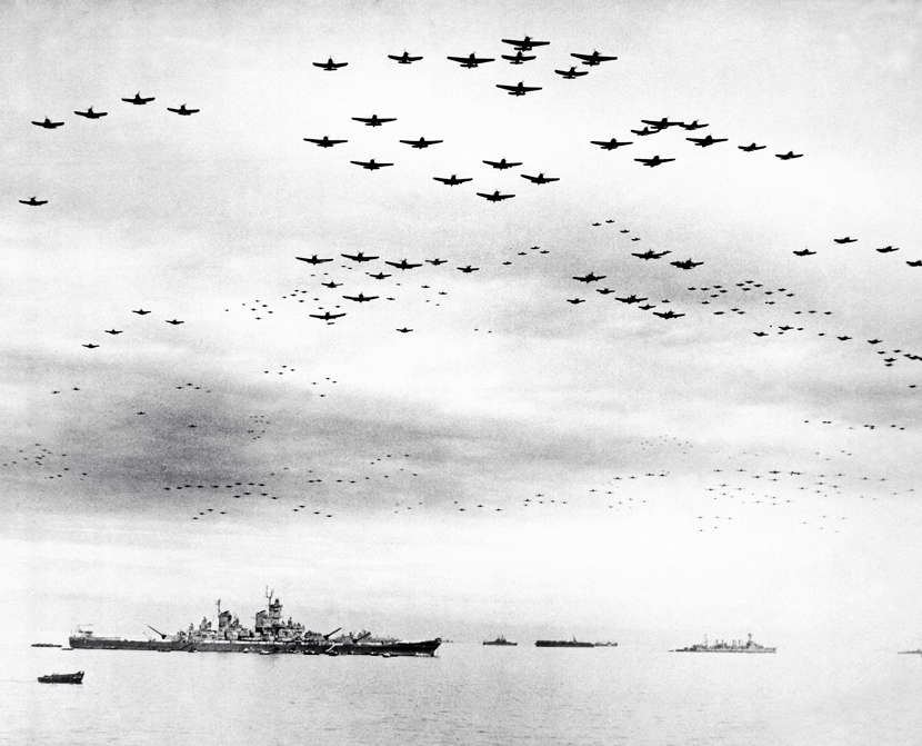 Slide 58 de 100: 1945: allied war ships and planes, Tokyo Bay, Jaan.