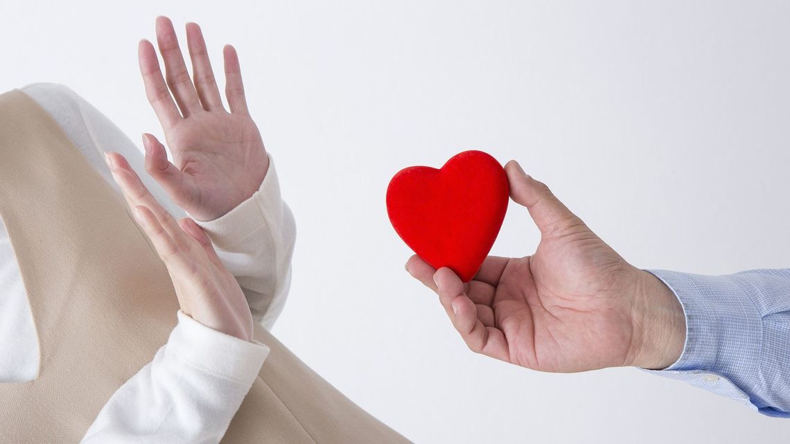 バツイチ男性が婚活で怒りをぶちまける理由 未婚のアラフォー女性は常識が通じない