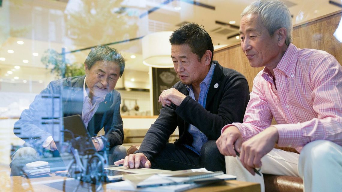 今から知っておくべき 定年後再雇用 の現実 60歳以降の給与大幅減を補う給付制度とは